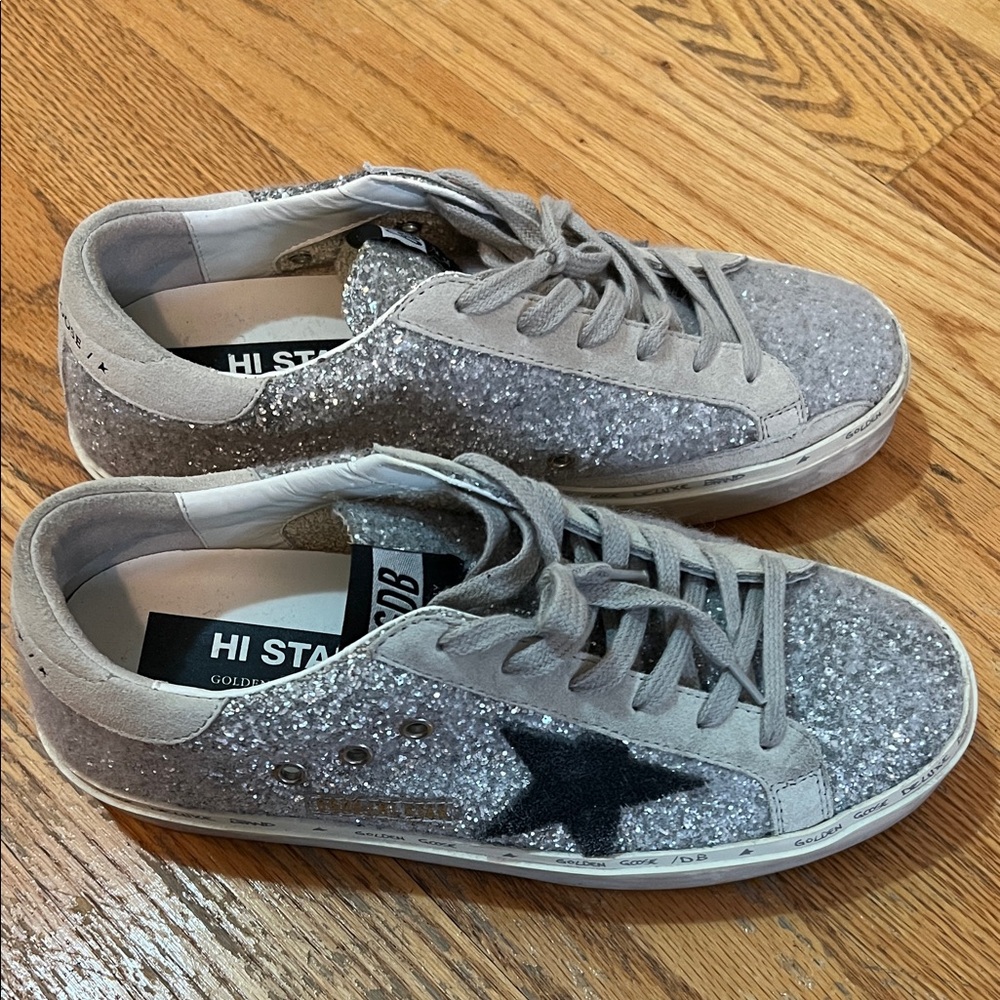 Women's Hi Star in silver glitter with suede star and white heel tab